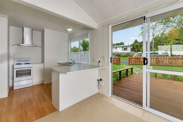 1/221 Glengarry Road Glen Eden_3