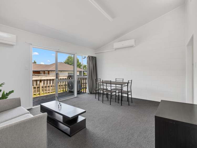 2/33 Grassways Avenue Pakuranga Heights_11