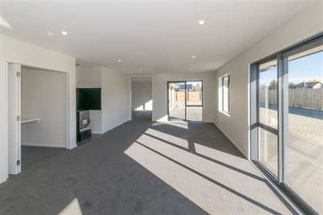 3/18 Ormandy Court Amberley_3