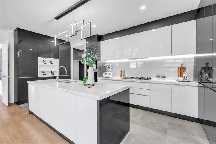 13 Tullymore Drive Flat Bush_9