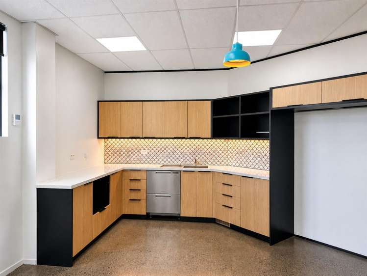 235 Broadway Newmarket_3