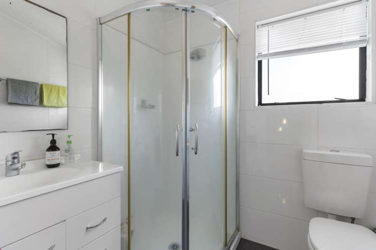 201 Carnoustie Drive Wattle Downs_12