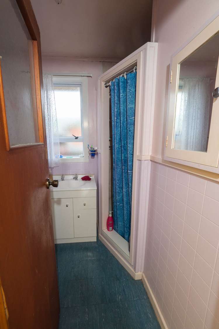 6 Reddecliffe Crescent Hampstead_13