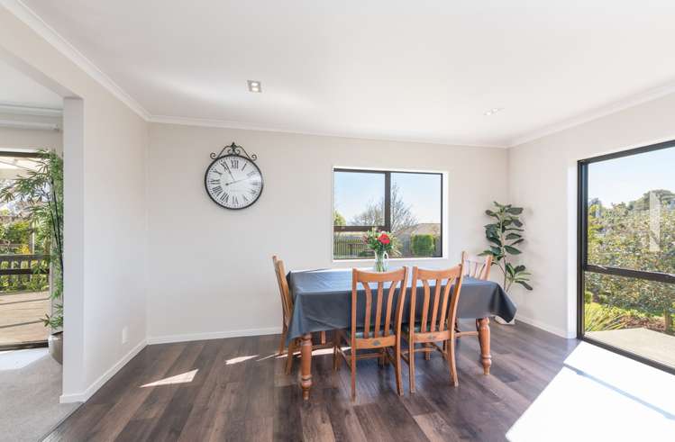 7 Squire Way Richmond_11