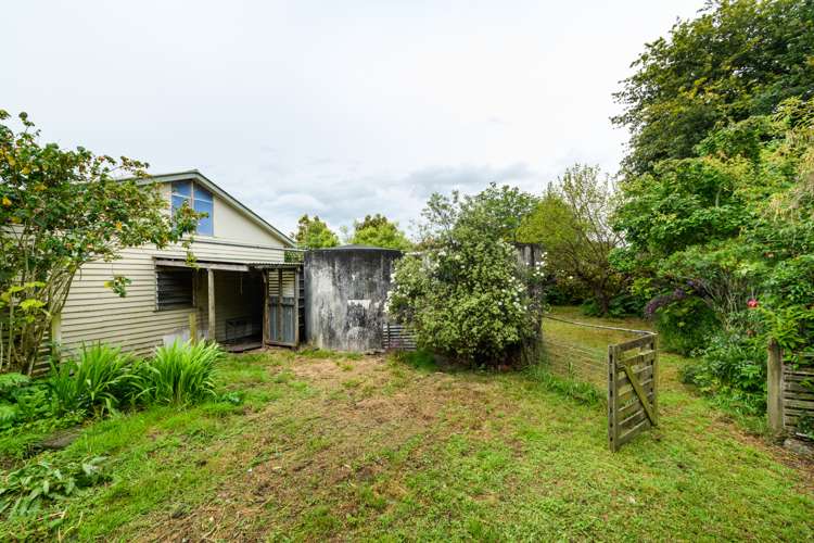 1419 Waughs Road Feilding_16