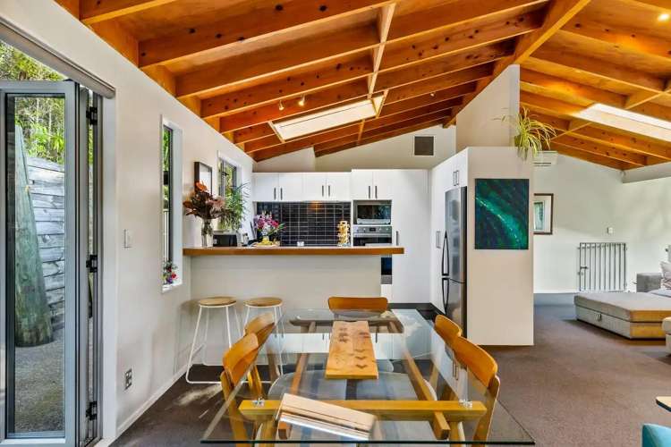 184 Huia Road Titirangi_8