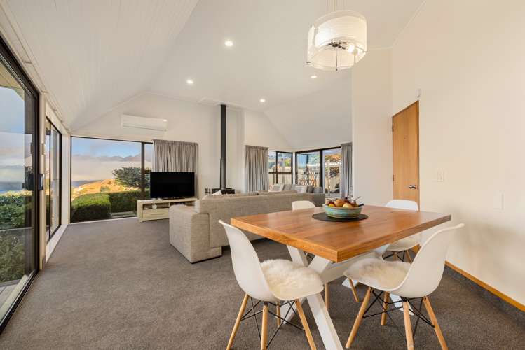 110b Wynyard Crescent Fernhill/Sunshine Bay_12