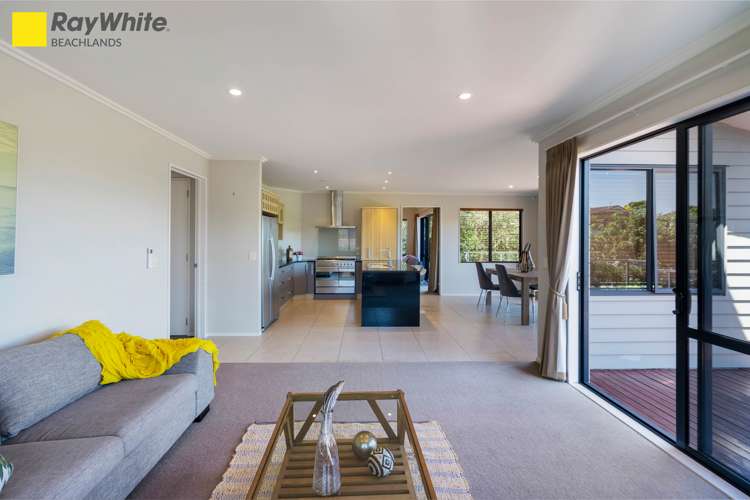 35 Pine Harbour Parade Beachlands_23