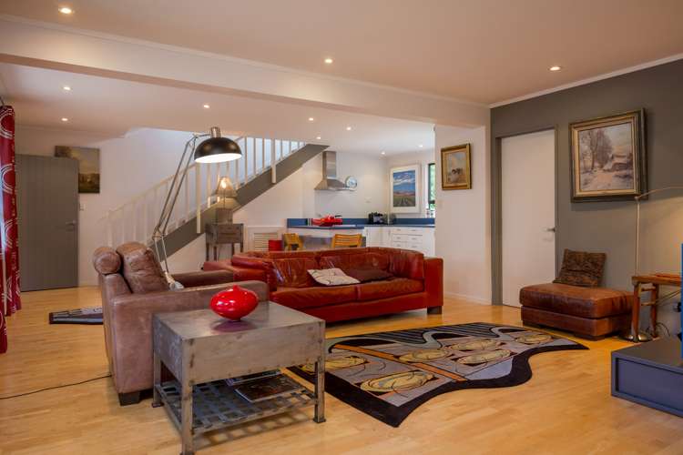 22 Lady Cobham Grove Anakiwa and Surrounds_9