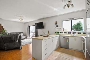 143 Ngamotu Road_4