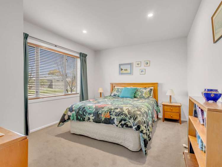 6 Beamish Street Frimley_10