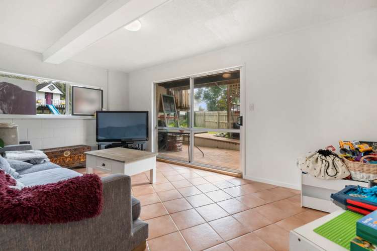 5 Cockayne Crescent Sunnynook_8