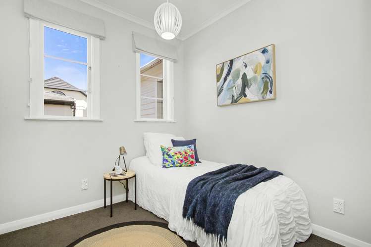 10A Marina Grove Hutt Central_11