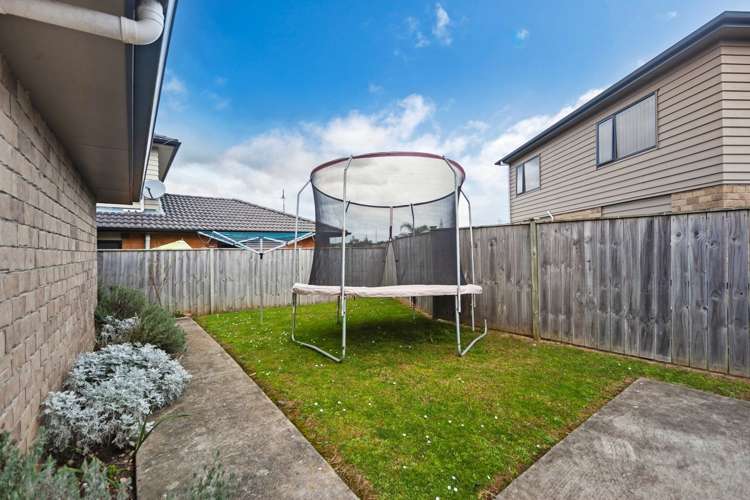 14 Riverglade Parkway Te Atatu South_16