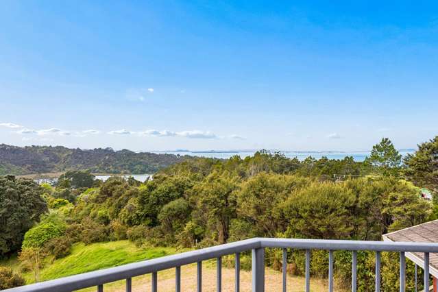 31 Rauhuia Crescent Parau_2