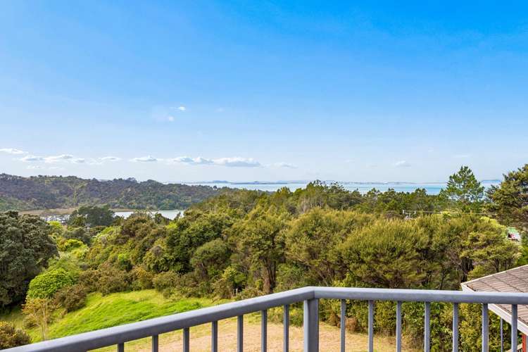 31 Rauhuia Crescent Parau_2