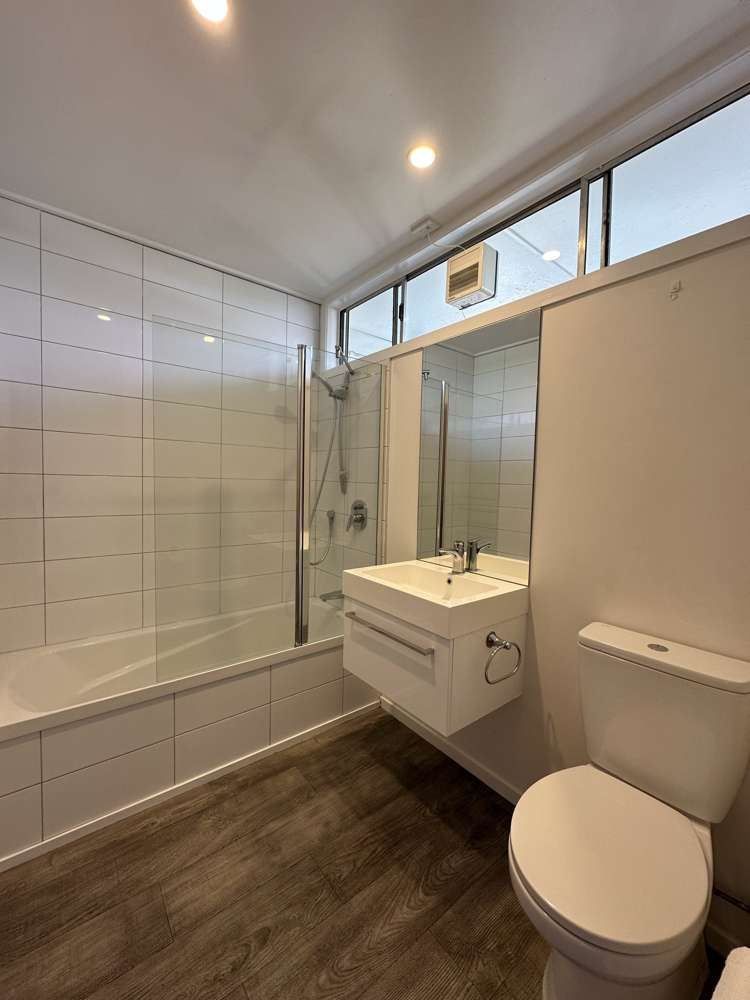 4/130a Shackleton Road Mount Eden_11