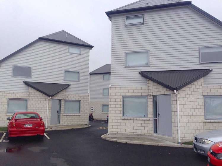 2/7 Snead Place Hamilton East_0