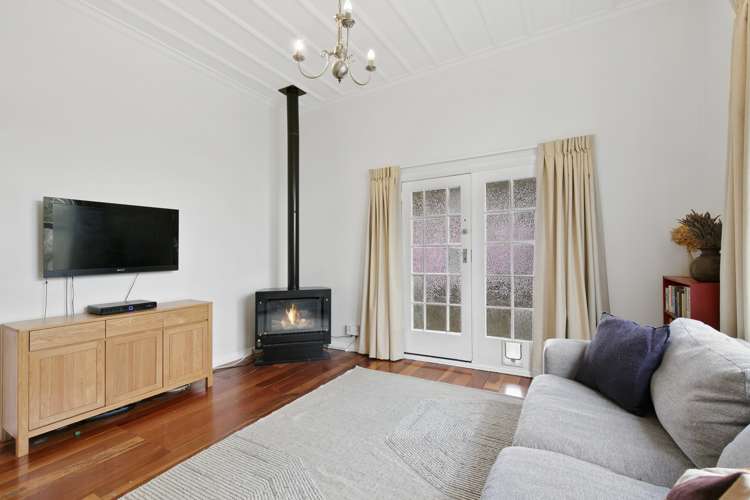 26 Tarawera Road Johnsonville_9