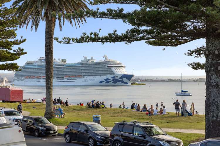 2/28 The Mall Mount Maunganui_7