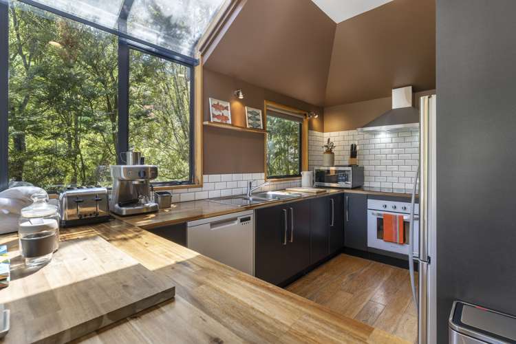 12 Windsor Place Queenstown_11