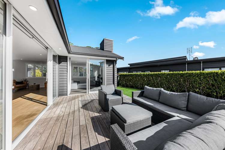 8 Moa-Stone Road Silverdale_2