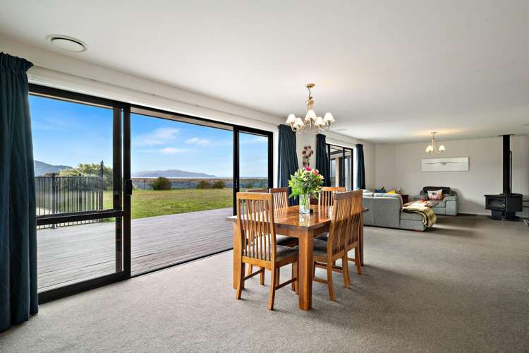 37 Ocean View Crescent Rarangi_8