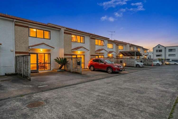 14/3 Ambrico Place New Lynn_22