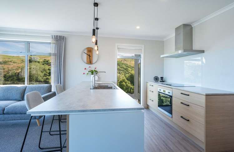 22 Hill Tops Way Stoke_7