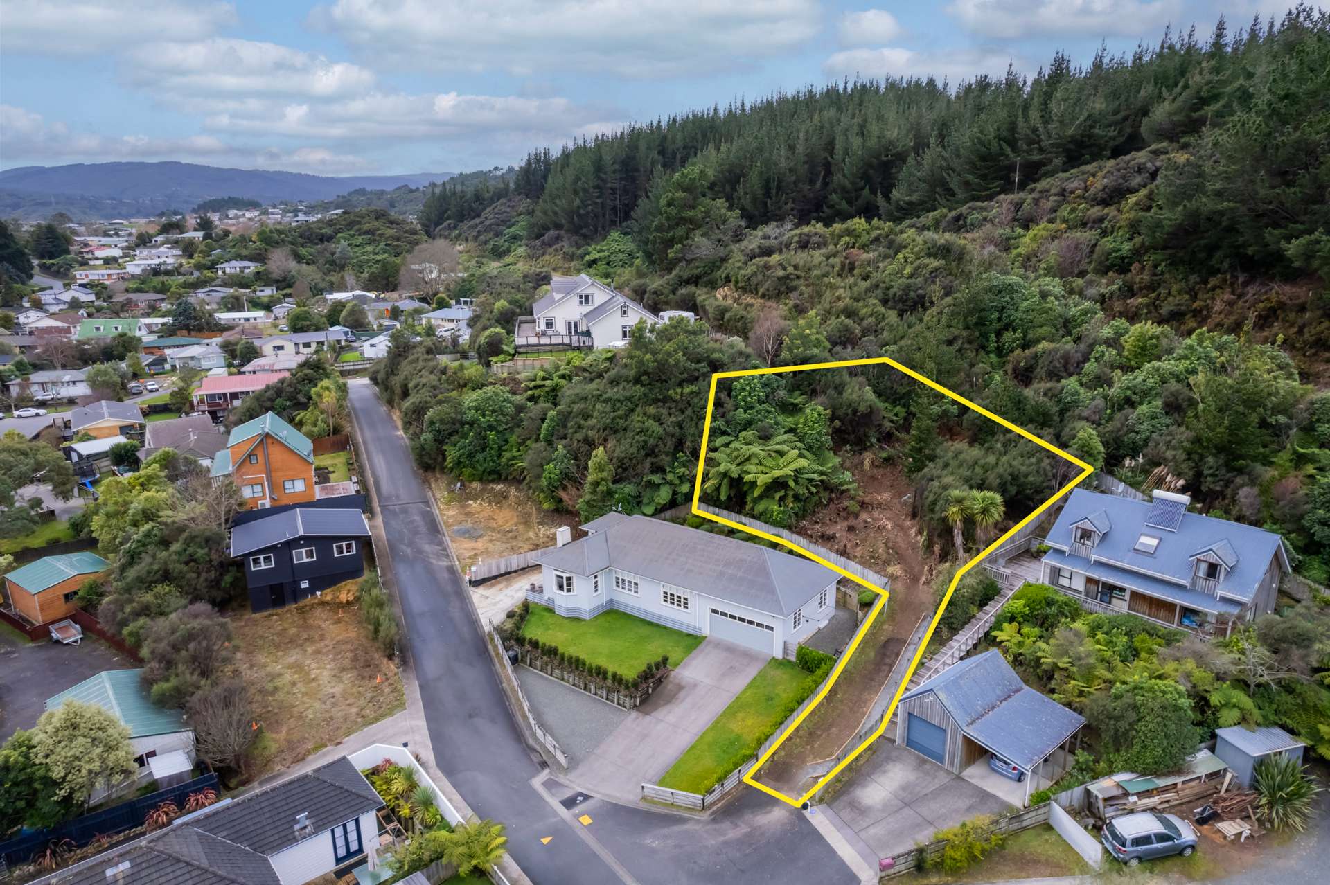 76A Moeraki Road Maoribank_0