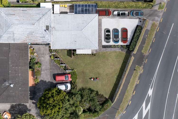 64 West Coast Road Glen Eden_20