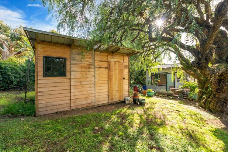 2 Earle Place Acacia Bay_12