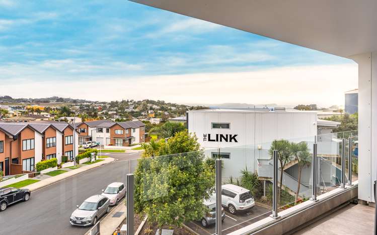 223/17 Link Crescent Stanmore Bay_12