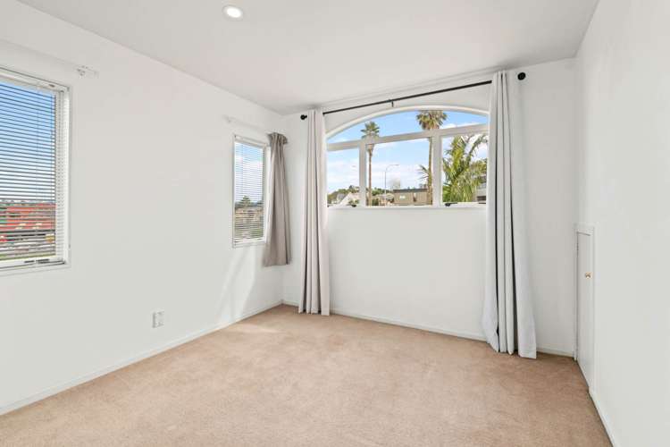 2/6 Nile Road Milford_10