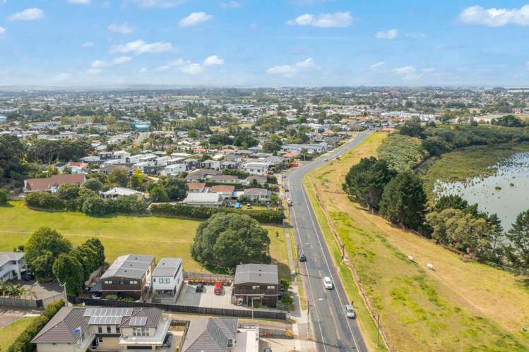 2/141 Wallace Road Mangere Bridge_29