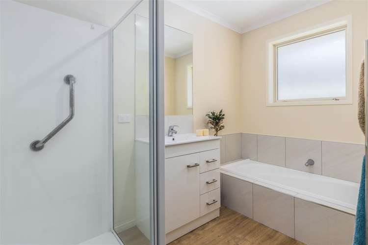 145a Charles Street Blenheim Central_12