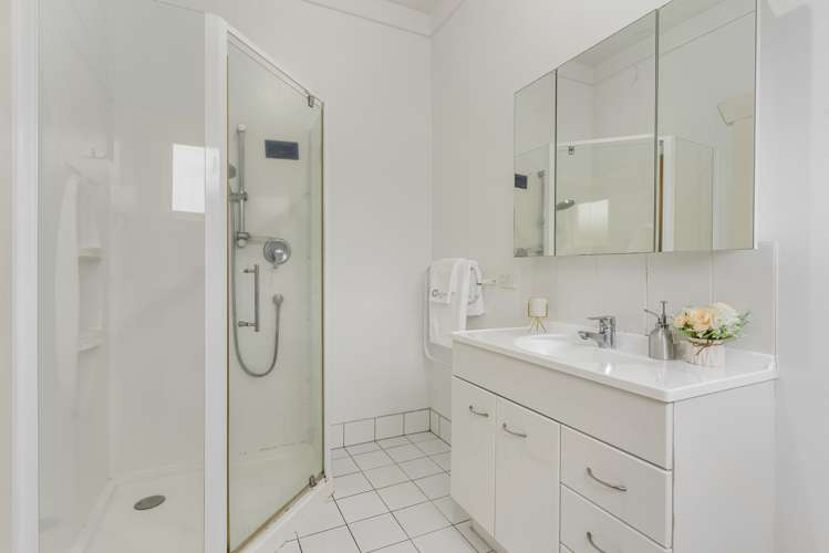 34 Mewburn Avenue Mount Eden_13