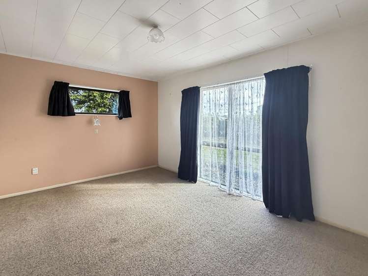 5 Freyberg Place 11139_6