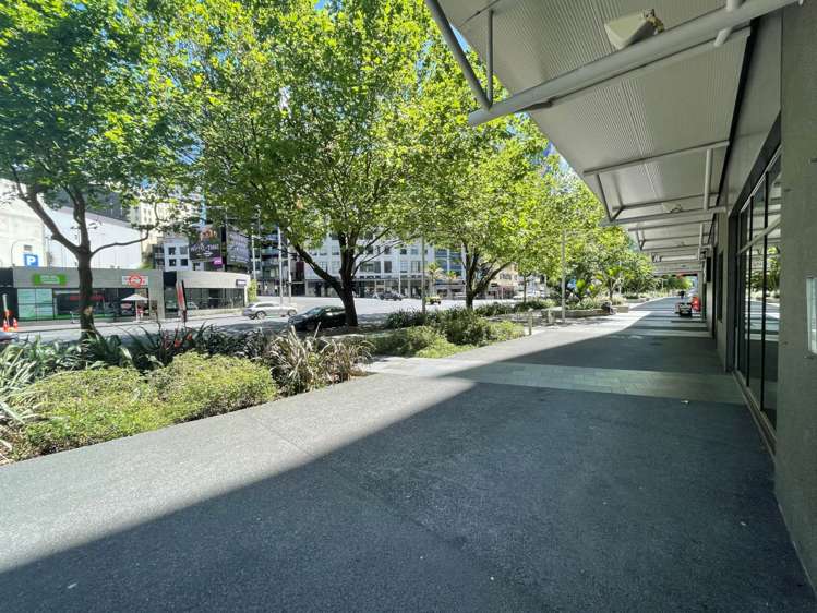 707/18 Beach Road Auckland Central_6