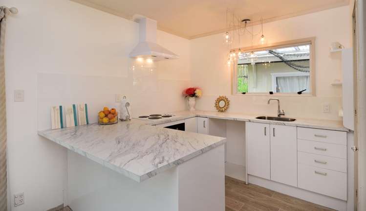 556 Whangaparaoa Road Stanmore Bay_2