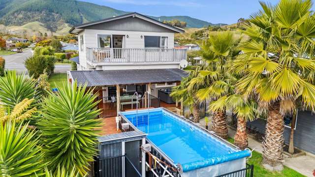 Lovely Family Home to Be Sold at Auction