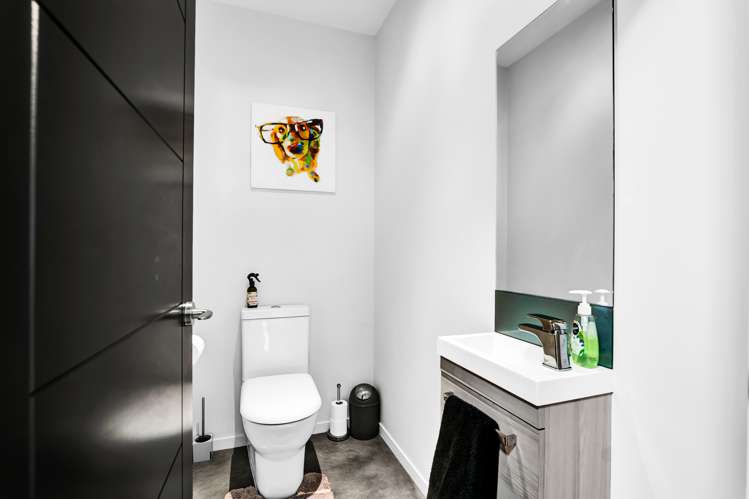 4 Cessna Lane Glen Avon_22