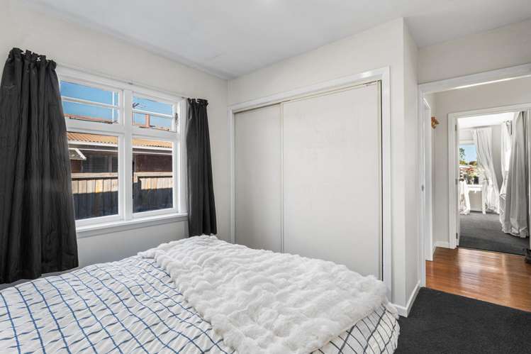 21 Neill Street Hornby_12