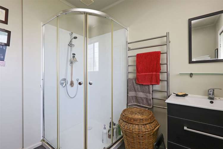 916 Copeland Road Akina_11