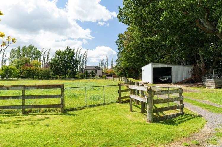 320 Gladstone Road South East Taieri_29