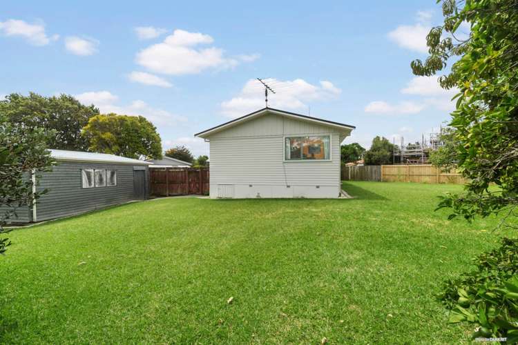 86 Lauderdale Road Birkdale_14