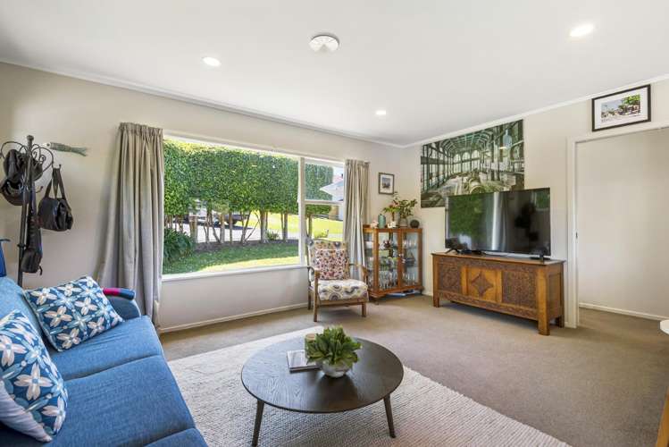 1/10 Philip Place Hillcrest_6