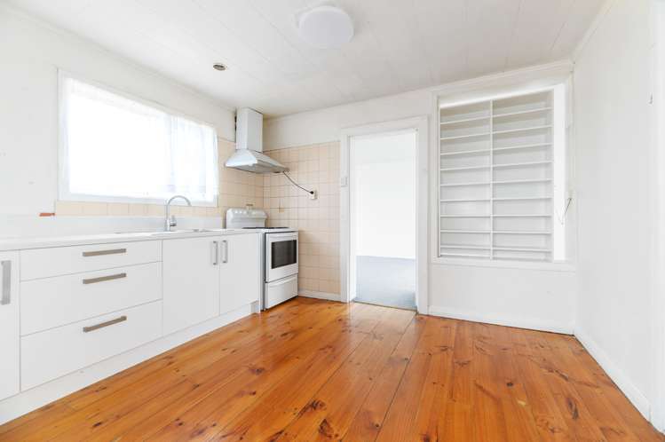 2 Rosamund Avenue New Windsor_13