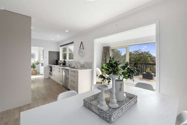 28 Woodford Avenue Brookfield_11