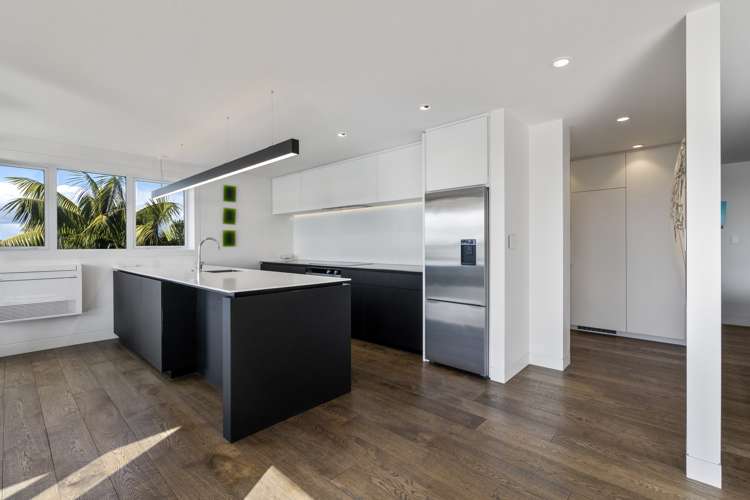 2/12 Crescent Road Parnell_10